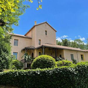 Апартаменты Landgoed Chateau Des Gipieres Aan De Voet Van De Mont Ventoux Монбрен-ле-Бен Exterior photo