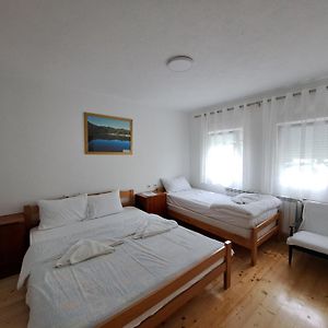 Rooms Lida & Friendly Home Плав Exterior photo