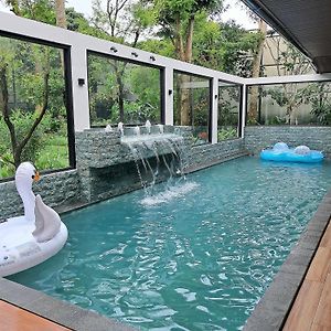 Вилла The Zenith 7Br Private Pool With Beautiful Panoramic Mountain View Богор Exterior photo