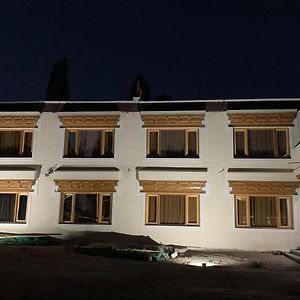 Lardak Guest House Лех Exterior photo