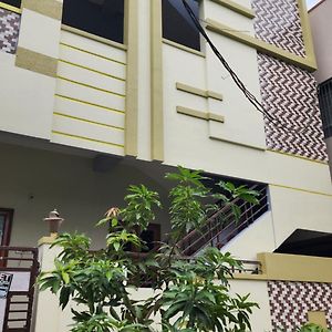 Отель Kalyani Residency Mandapeta Exterior photo