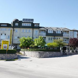 Hotel Sunce Sarajevo Vogosca Exterior photo