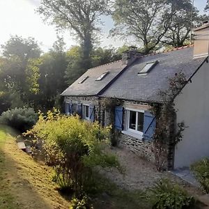 Вилла Charmante Maison Avec Jardin Et Barbecue A Bon Repos Sur Blavet Saint-Gelven Exterior photo