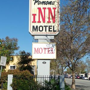 Pomona Inn Exterior photo