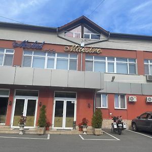 Motel Maestro Дева Exterior photo