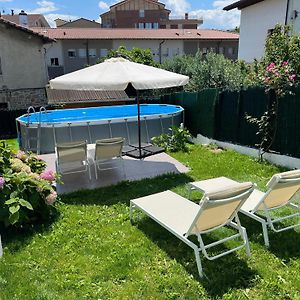 Вилла Chalet Pareado Con Piscina En El Centro De Gernika Exterior photo