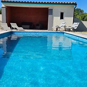 Family'S Home Pool, Parking, Garden Villemoustaussou Exterior photo