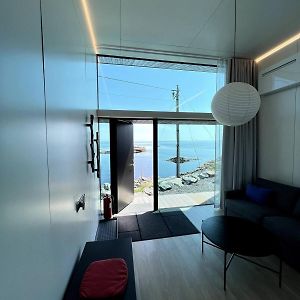 High End Sea Cabins At A In Lofoten Москенес Exterior photo