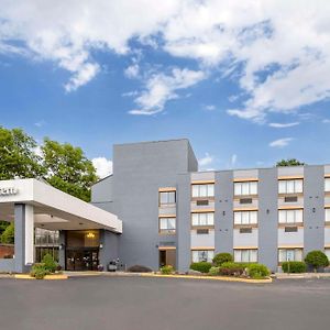 Отель Best Western Danbury/Bethel Exterior photo