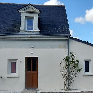 Вилла La Petite Maison Des Bords De Loire Saint-Mathurin  Exterior photo