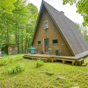 Вилла A-Frame Cabin In Becket Deck And Private Acreage! Exterior photo