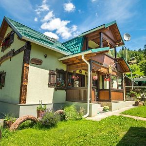 Вилла Casa Rustik Bucovina Фунду Молдовей Exterior photo