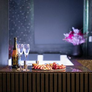 Апартаменты Nuit Romantique Jacuzzi Prive Тулуза Exterior photo