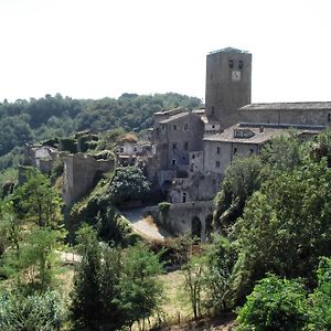 Отель Locanda Del Borgo Antico Bassano in Teverina Exterior photo