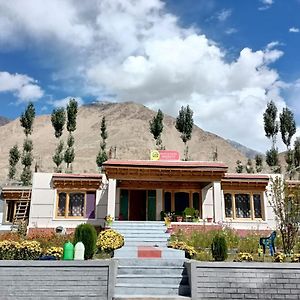 Mountain Majesty Guest House Ladakh By Lexstays Нубра Exterior photo