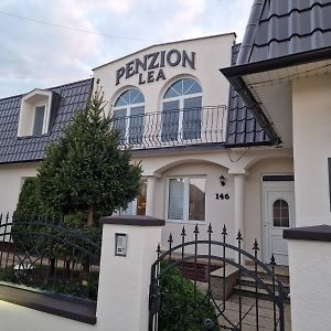 Отель Penzion Lea Diakovce Exterior photo