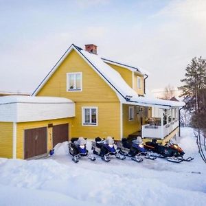 Вилла Gemuetliches Ferienhaus In Der Wildnis Lapplands Blattniksele Exterior photo