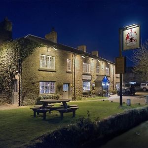 Отель The Fairfax Arms Gilling East Exterior photo