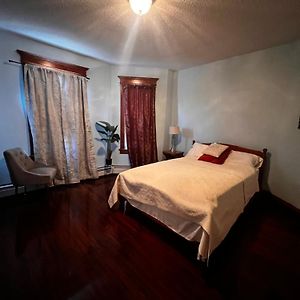 Deluxe Room At Shultas Хартфорд Exterior photo