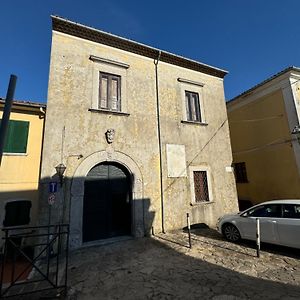 Bed and Breakfast Palazzo Antico, Montemiletto Exterior photo