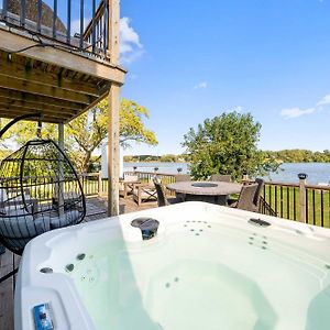 Вилла Cross Lake Retreat With Hot Tub & Stunning Views Antioch Exterior photo