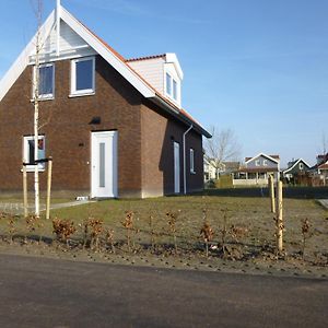 Nice Holiday Home In Simonshaven Near The Water Exterior photo