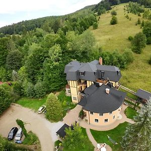 Отель Montana Сучевица Exterior photo