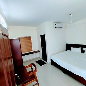 Masterkey Executive Rooms Коччи Exterior photo