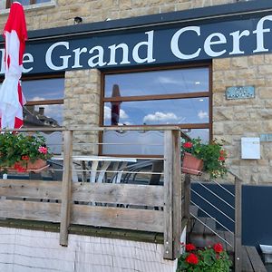 Отель Le Grand Cerf Carignan Exterior photo