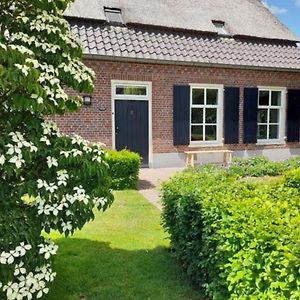 Bed and Breakfast Onder De Wolfskap Bed En Ontbijt Haaren  Exterior photo