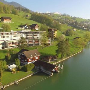 Hotel Kurhaus Am Sarnersee Зарнен Exterior photo