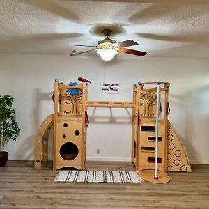 Вилла Near Disneyland With Indoor Playset Kids Love Фуллертон Exterior photo