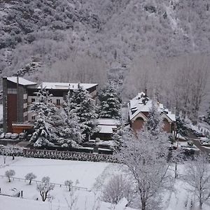 Hotel Snoe Condes Del Pallars Риальп Exterior photo