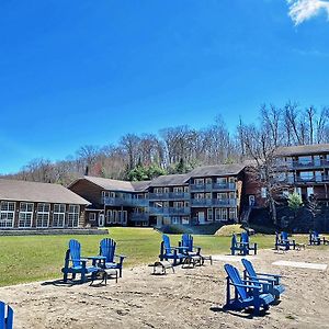 The Grand Tappattoo Resort, Ascend Hotel Collection Otter Lake Exterior photo