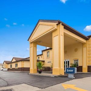 Best Western Inn Элирия Exterior photo