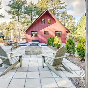 Вилла Charming Tamworth Cabin With Grill And Fireplace Exterior photo