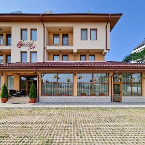 Отель Айляк Клуб Хисаря Exterior photo