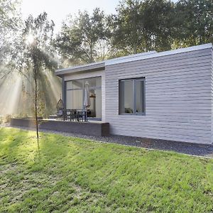 Вилла Furnished Chalet With Dishwasher, Near Almelo Энтер Exterior photo