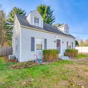 Westfield Vacation Rental With Porch, Pets Welcome! Exterior photo