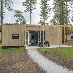 Вилла Detached Chalet With Air Conditioning, On A Holiday Park, 12 Km From Eindhoven Мирло Exterior photo