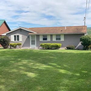 Newly Renovated Cottage With Ac Honeoye Exterior photo