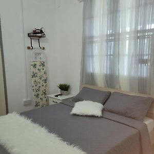 Bed and Breakfast Chambre D'Hote Портсмут Exterior photo