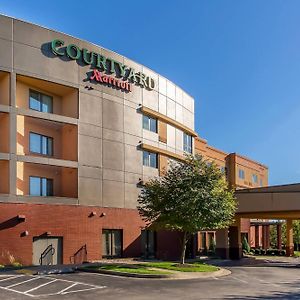 Отель Courtyard By Marriott Lexington Keeneland/Airport Exterior photo