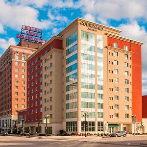 Отель Courtyard Peoria Downtown Exterior photo