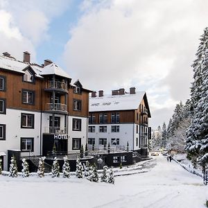 A Hotel Сходница Exterior photo