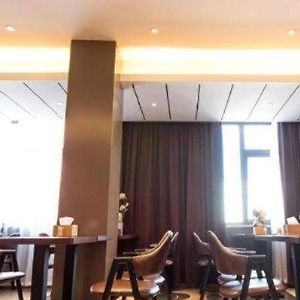 Отель James Joyce Coffetel Xuzhou Feng County Huadi Street Exterior photo