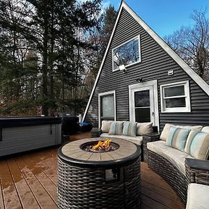 Вилла New! Cozy & Modern A-Frame In The Woods W/Hot Tub Tamworth Exterior photo