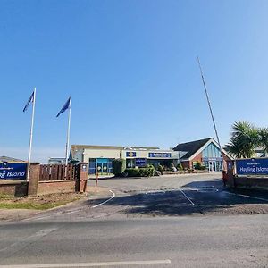 Отель Hayling Island Holiday Park Саут-Хейлинг Exterior photo