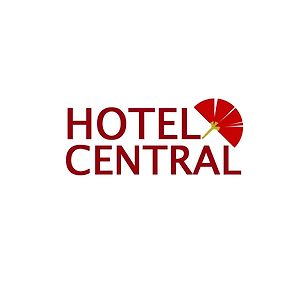 Hotel Central - Estacionamiento Трейнта-и-Трес Exterior photo