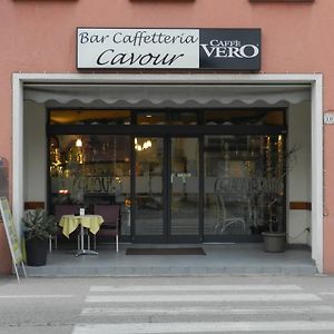 Отель Locanda Trattoria Caffe Cavour Читтаделла Exterior photo